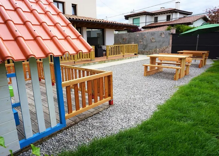 Apartamentos La Playina Llanes