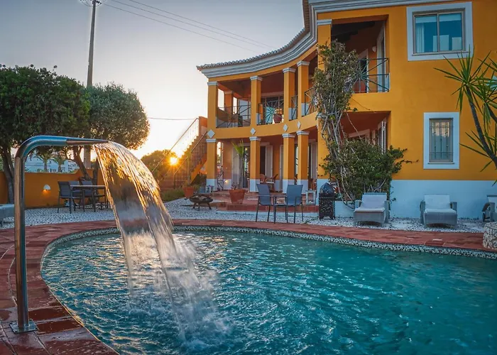 Moonshine Guest House With Private Studios And Private Cottage