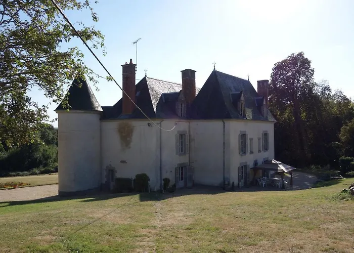 Château de La Ville-Huë Guer