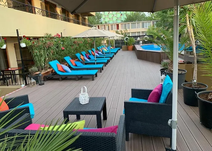 Richmond Hotel Mamaia