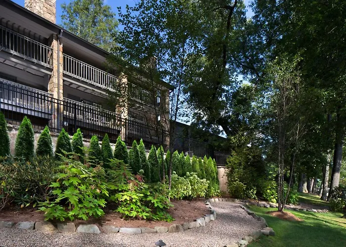 200 Main By Old Edwards Hospitality