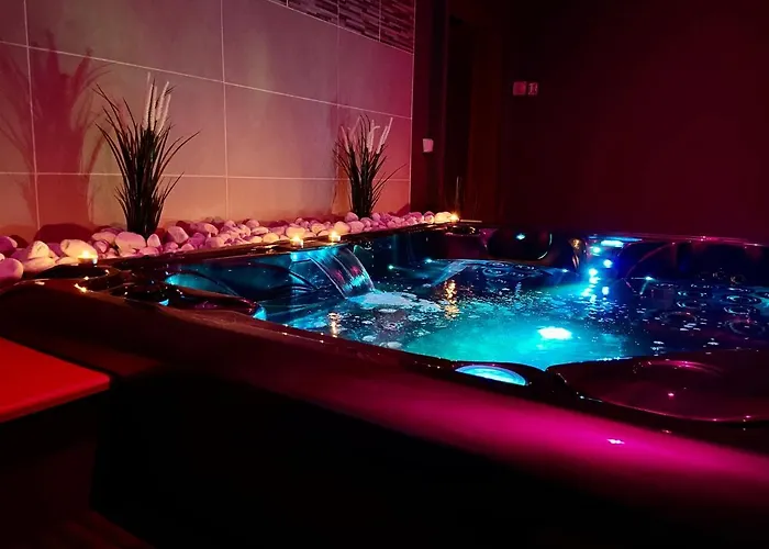 Suite Avec Jacuzzi Et Sauna Privee Évreux