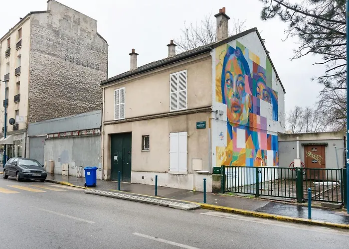 Cameleon Paris Guesthouse Pantin