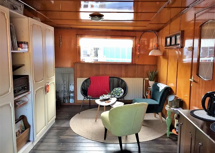 B&B Woonschip Robbedoes Amersfoort