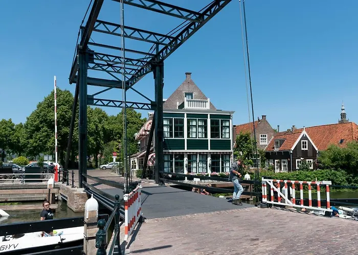 Hof van Holland Hotel