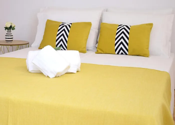 Living Santa Cruz Hotel Coimbra