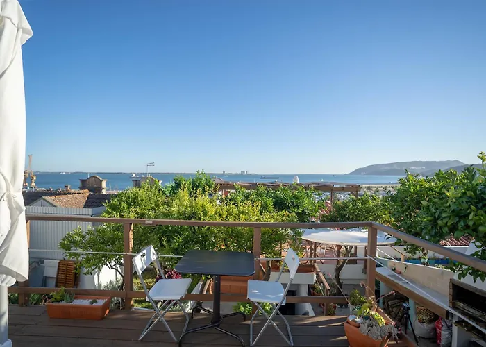 Marina Blue - Apartments & Suites Setúbal