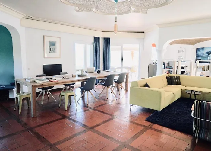 The White House - Boutique Villa