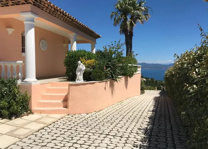 Hôtels à Les Issambres