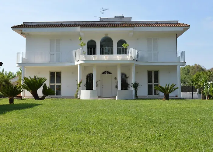 Casa Blanca B&B Latina