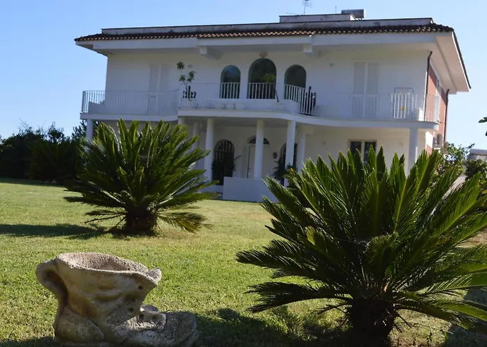 Casa Blanca B&B Latina