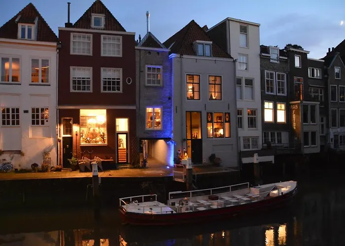 Hotels in Dordrecht