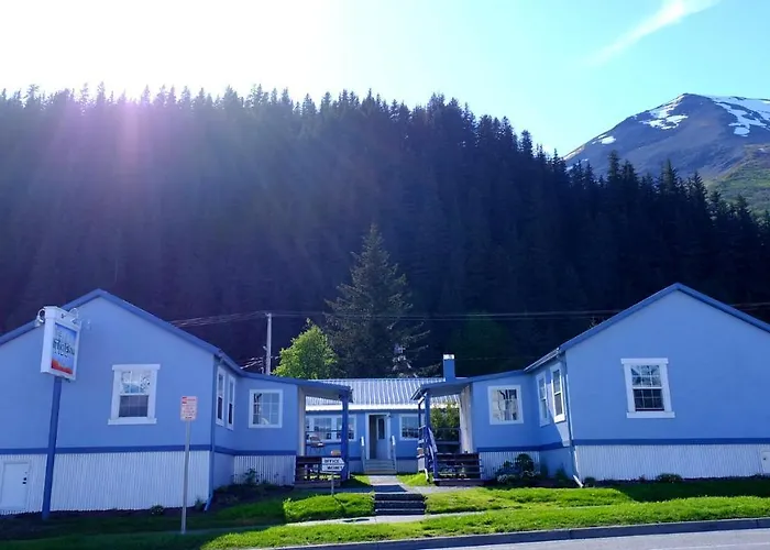 The Tides Inn