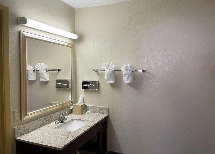 Great Western Inn & Suites Carlsbad