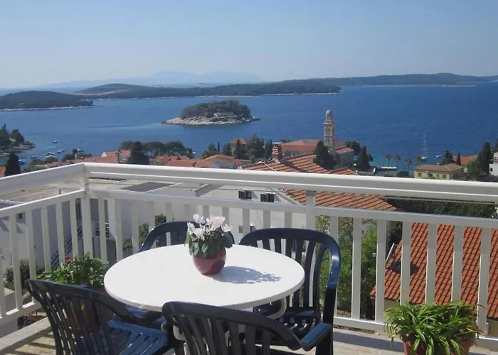 Room In Hvar Town With Sea View, Terrace, Air Conditioning, Wi-Fi