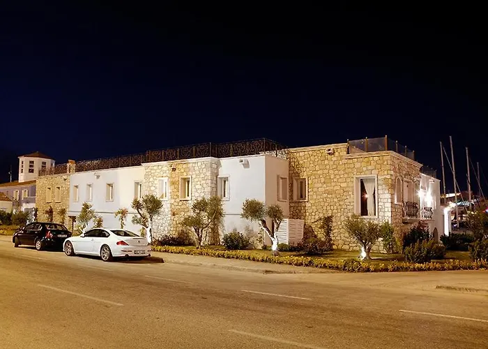 Cesme Marina Konukevi