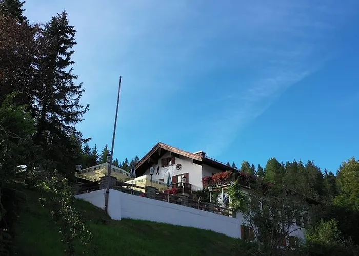 Hotel Berggasthof Kärntner Alm Mittenwald
