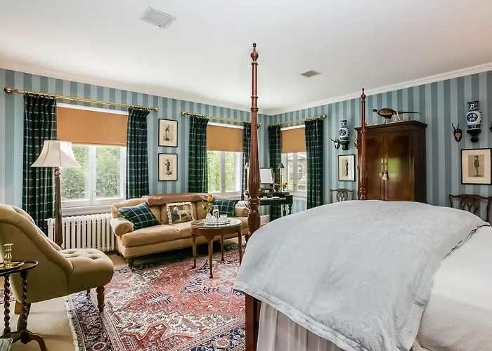 Bishops Hall (Adults Only)