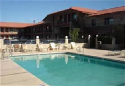 Miles Motel Mesa