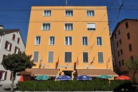 Studios With Kitchenette Birsfelden