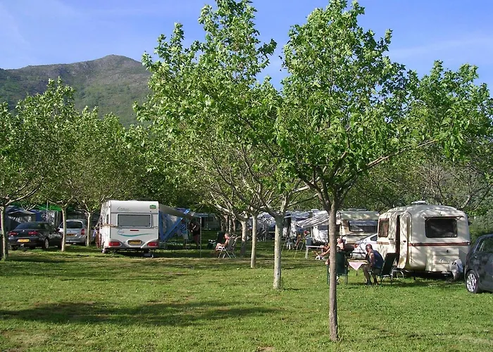 Cabañas-Bungalows-Camping La Vera Jarandilla de la Vera