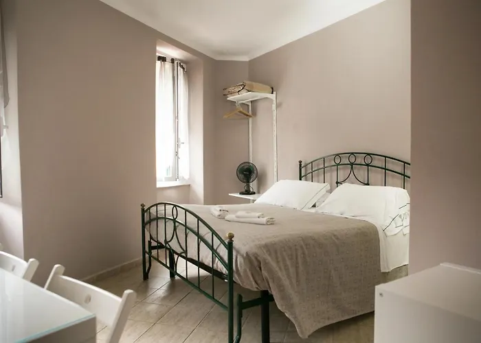 Vernazza2010 Rooms