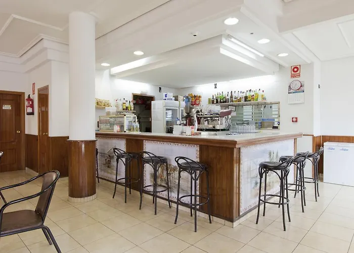 Olympia Ronda Hostel Puig