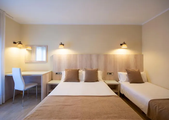 Hotel Hostal Noguera Llavorsí