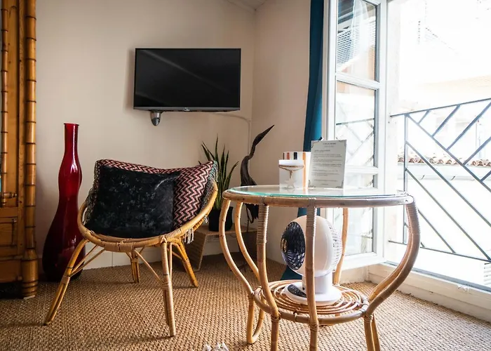 La Belle Amarre-Bed And Breakfast-Maison D'Hotes La Rochelle 