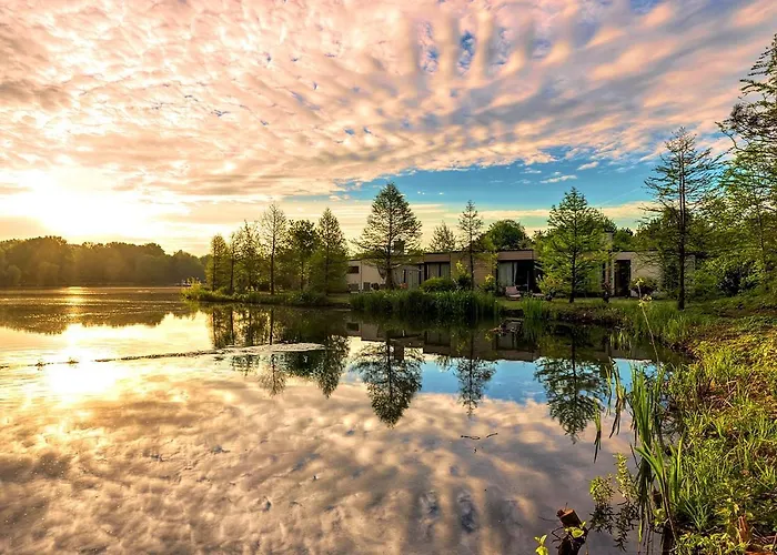 Hotel Het Heijderbos by Center Parcs Heijen