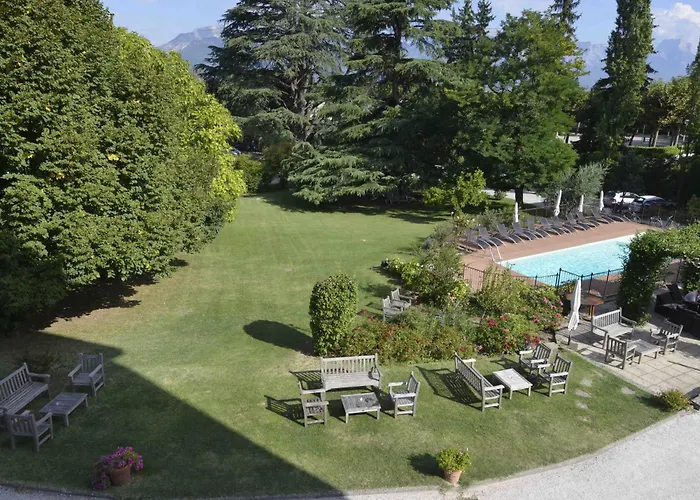 Château Hôtel, Restaurant&Spa De La Commanderie Eybens