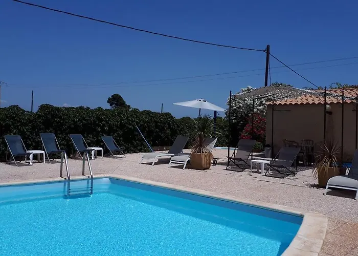 Hôtel restaurant LOGIS HOTELLERIE DE BALAJAN