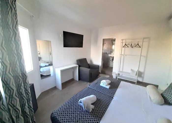 Modern Hostal Cala Ratjada 