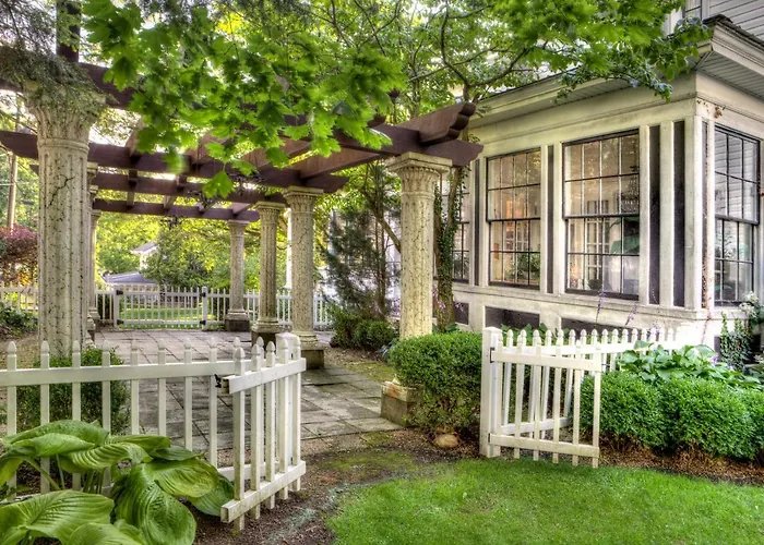Bluefield Inn, A Select Registry Propery