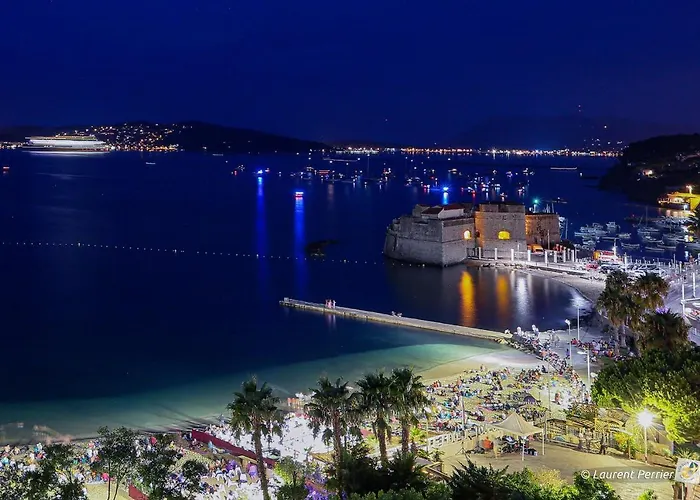 Appartement Les Pieds dans l'Eau à Nice