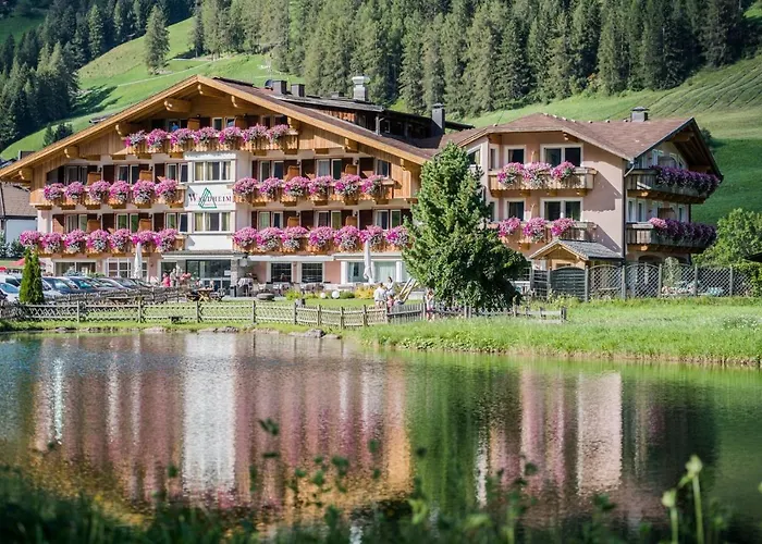 Hotel Waldheim Sexten