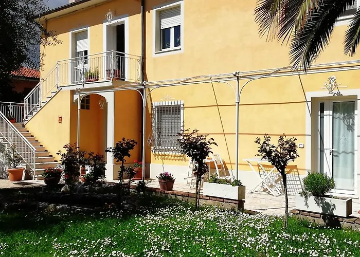 Bed and Breakfast La Ginestra Sirolo