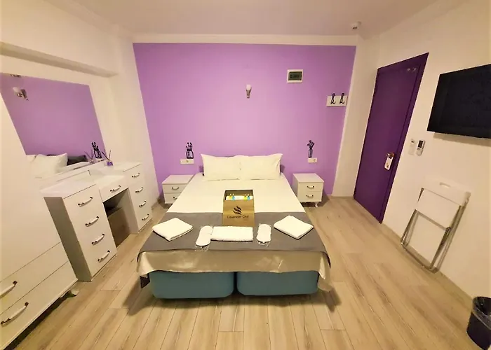 Lavender Otel Çeşme