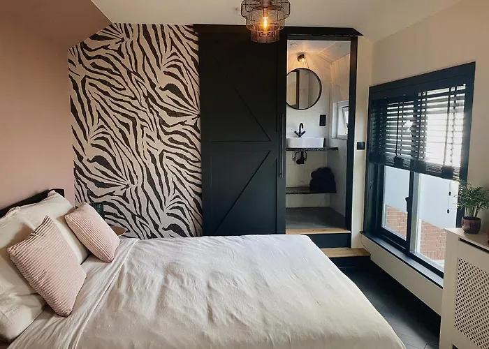 Kavel 90 Hotel Den Burg