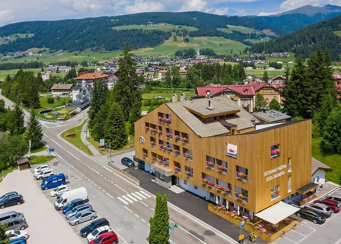 Hotel Dolomiten Dobbiaco