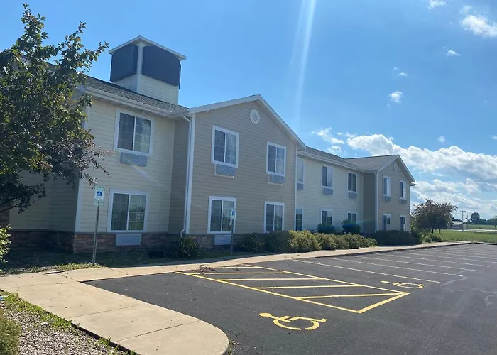 Americinn By Wyndham Oshkosh
