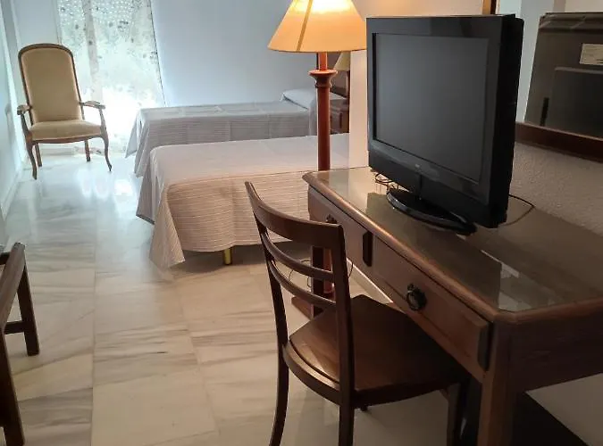 Hotel Cervantes Badajós