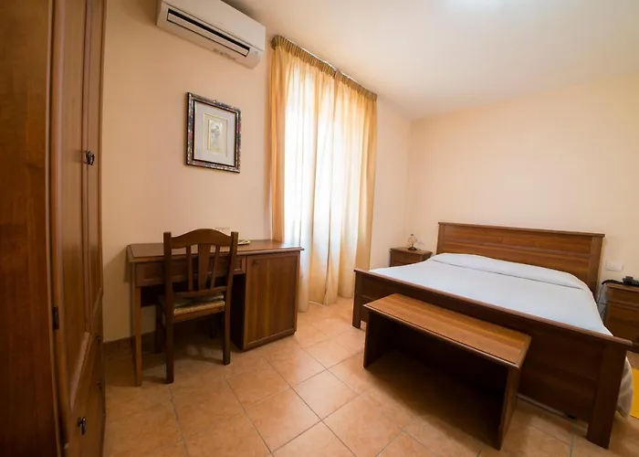 Hotel Fioriti
