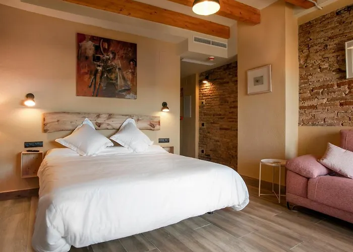 Priorat Aparthotel Falset