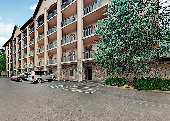 Summit Manor Condos Unit B3052