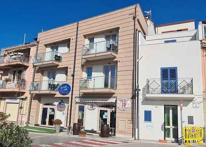 Belvedere Rent Rooms Campofelice Di Roccella