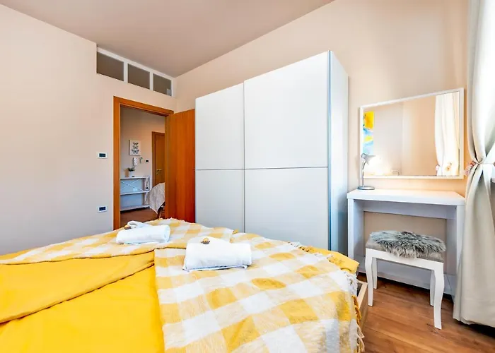 Room And Apartments Antea