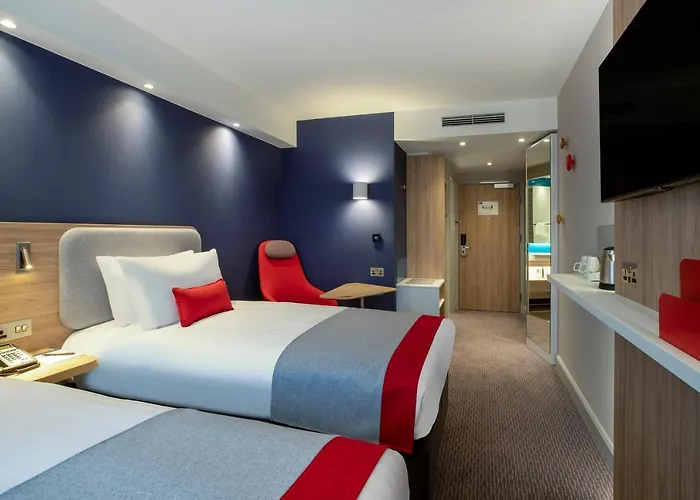 Holiday Inn Express Cambridge West - Cambourne By Ihg