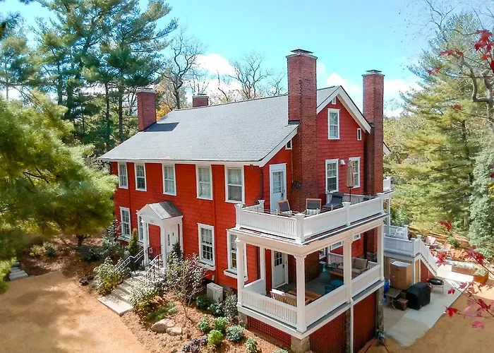 The Applewood Manor Bed & Breakfast Asheville