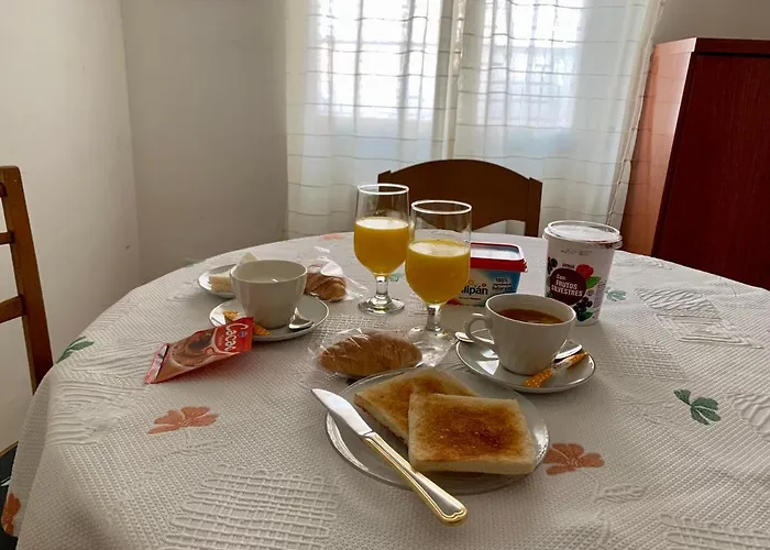Habitacion Con Desayuno - Room With Breakfast